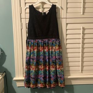 Juniors sleeveless dress, brand-D-signed, size 14/16, color- black top w floral